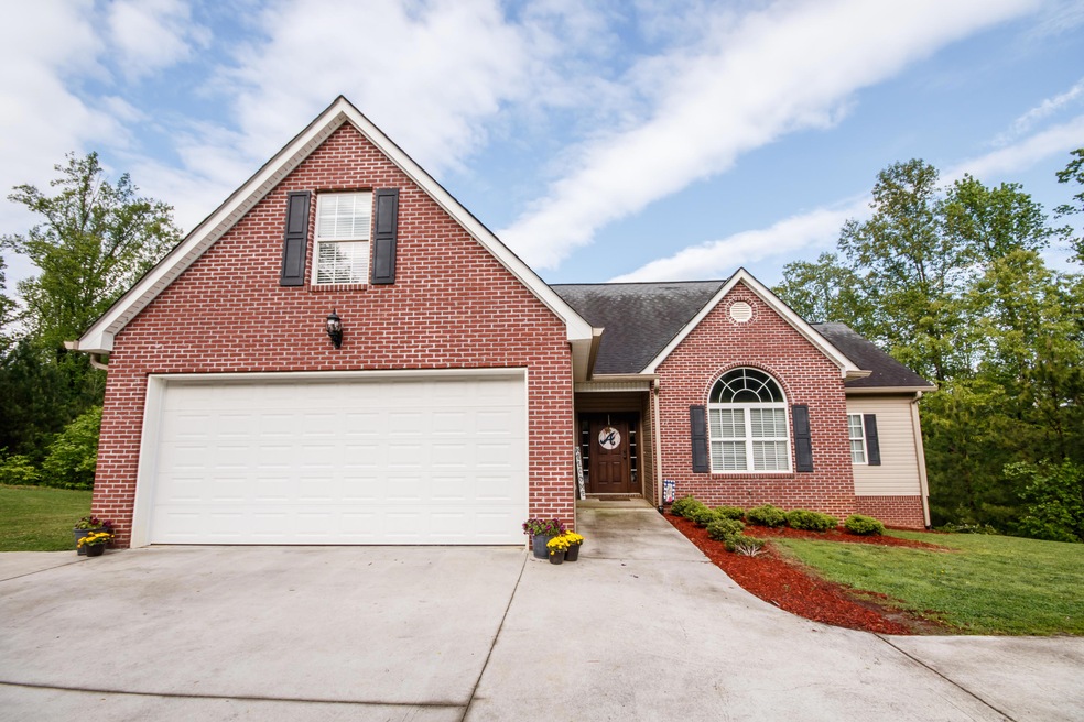 2105 W West Ridge Dr, Dalton, GA 30721 - photo 1