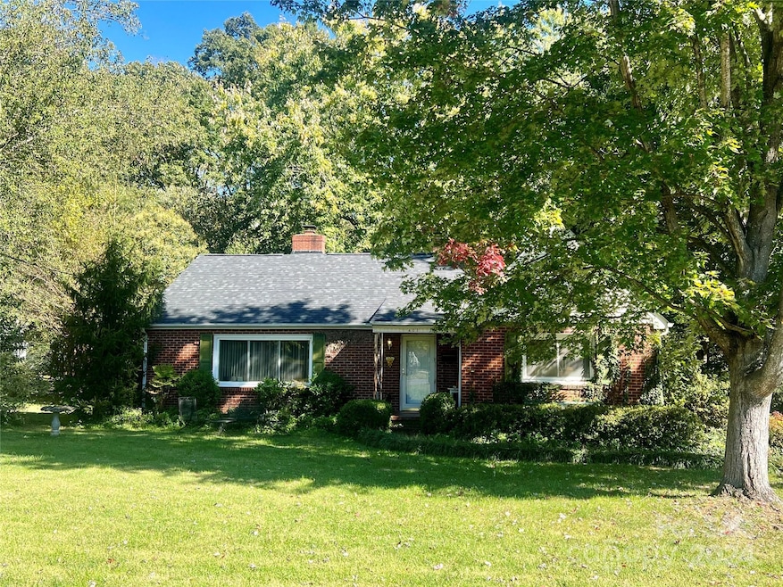 407 Leander St, Shelby, NC 28152 - photo 1