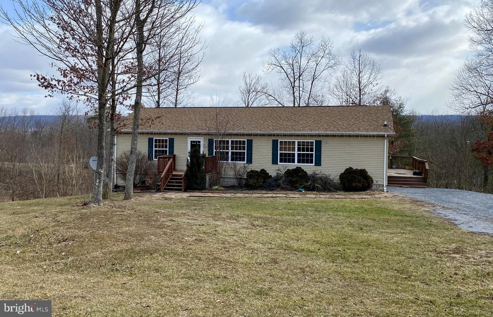 70 Tabasco Ln, Hedgesville, WV 25427 - photo 1