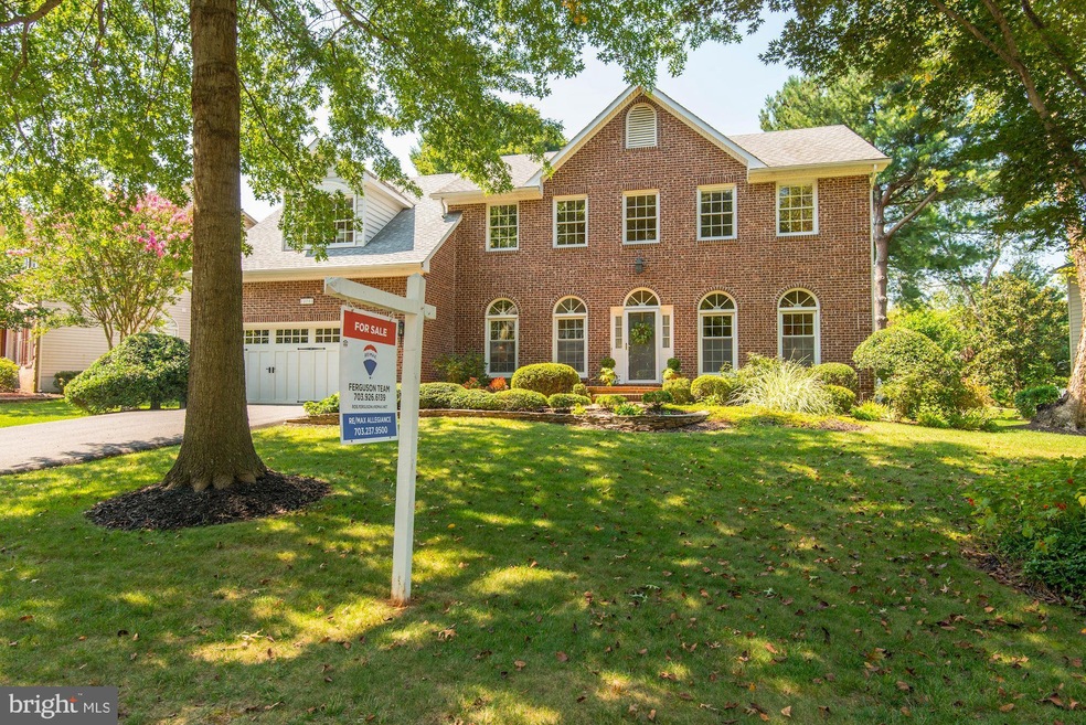 12705 Heatherford Place, Fairfax, VA 22030 - photo 1