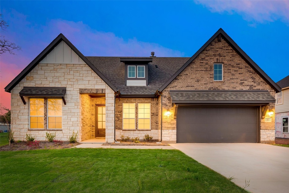 1001 Springfield Rd, Springtown, TX 76082 - photo 1