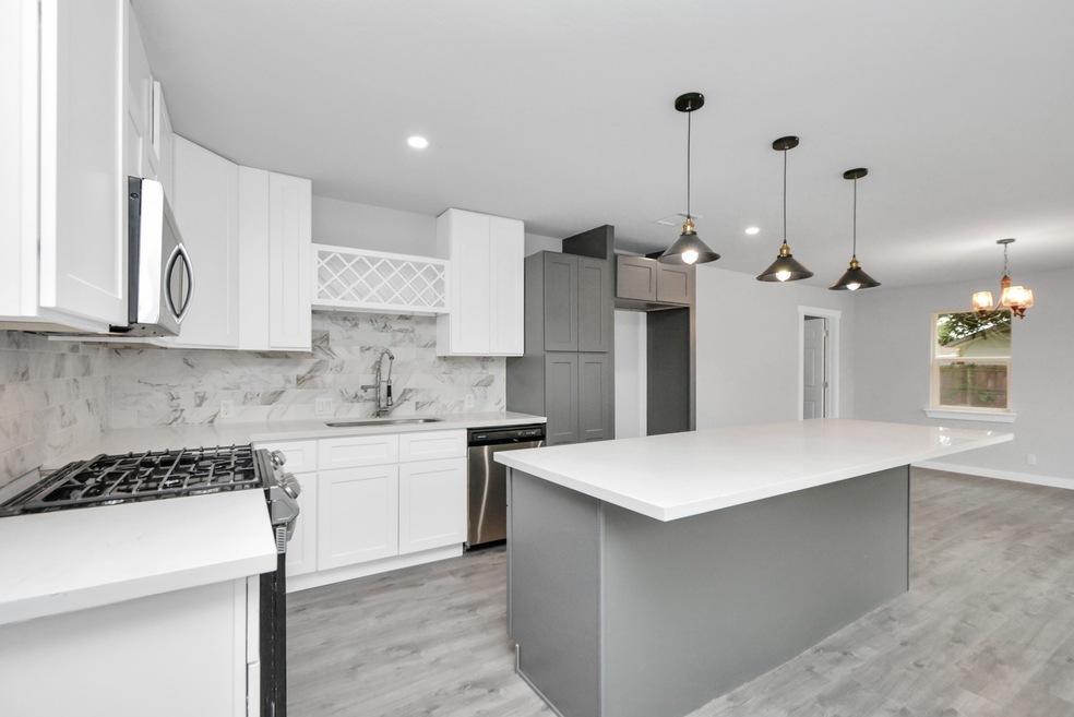 13362 Louisville St, Houston, TX 77015 - photo 1