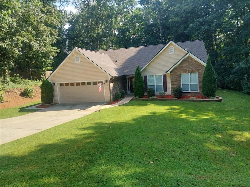 4215 Hamilton Walk Dr, Buford, GA 30519 - photo 1