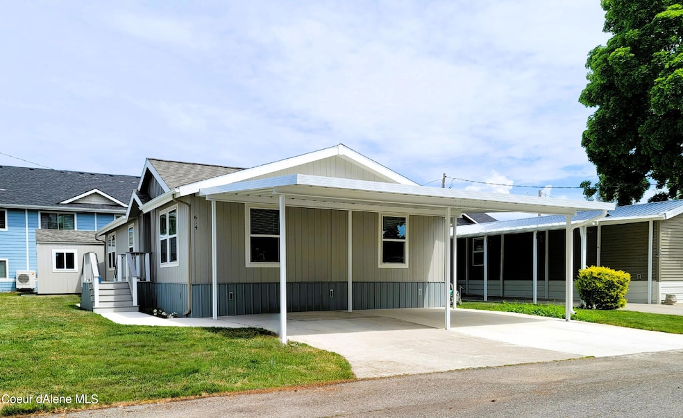 614 W Myriah Loop