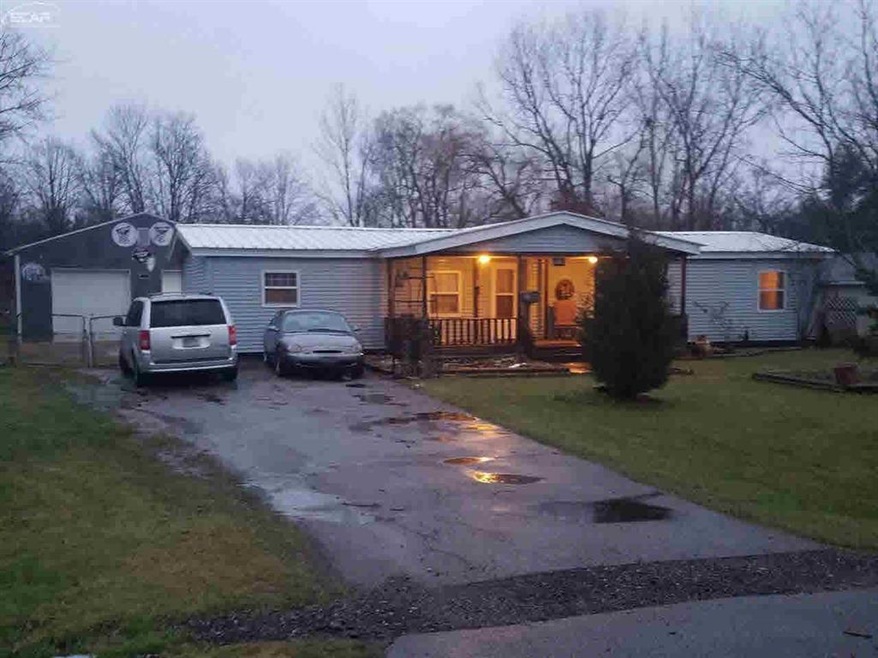 10379 Baker Dr, Clio, MI 48420 - photo 1