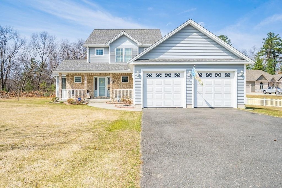 31 Daisy Ln, Ludlow, MA 01056 - photo 1