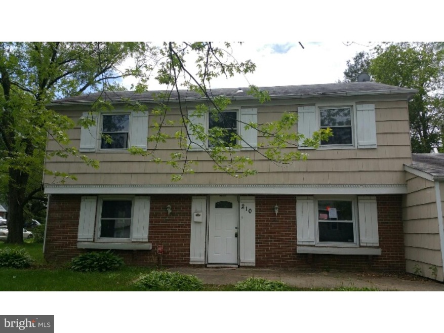 210 Pageant Ln, Willingboro, NJ 08046 - photo 1