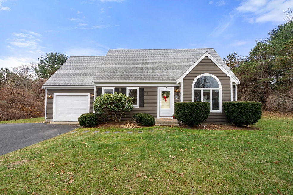 15 Putter Dr, East Falmouth, MA 02536 - photo 1