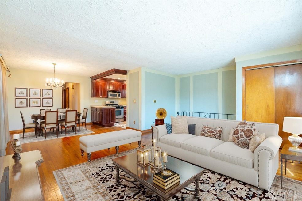 589 Johnstone St, Perth Amboy, NJ 08861 - photo 1