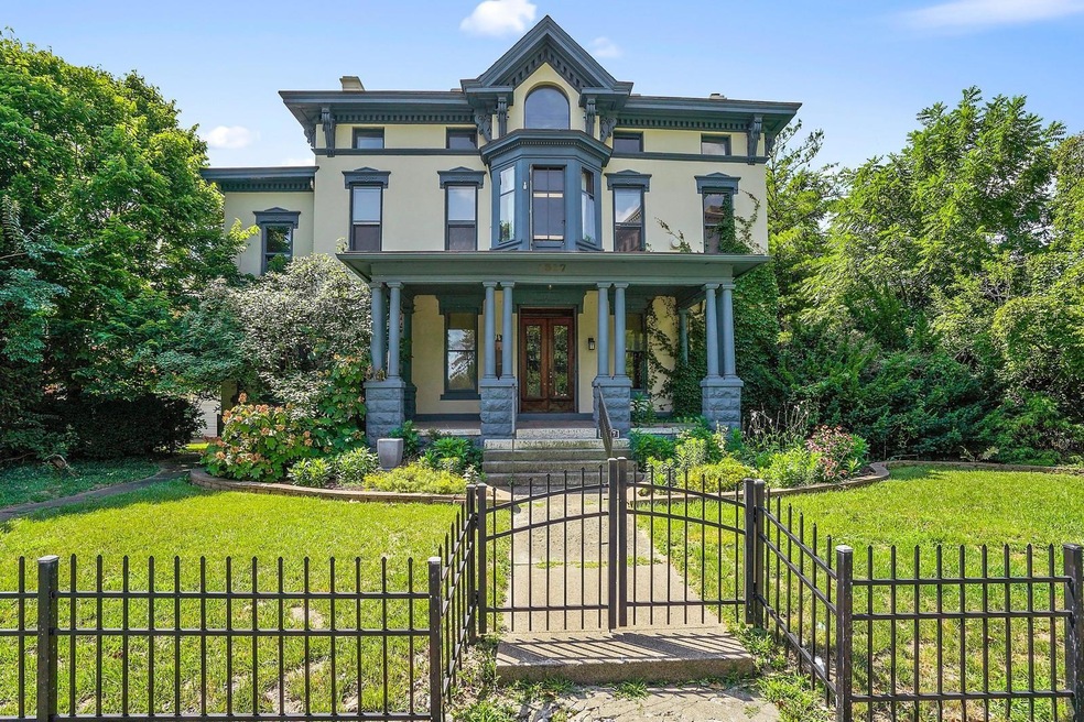 1317 E Broad St, Columbus, OH 43205 - photo 1