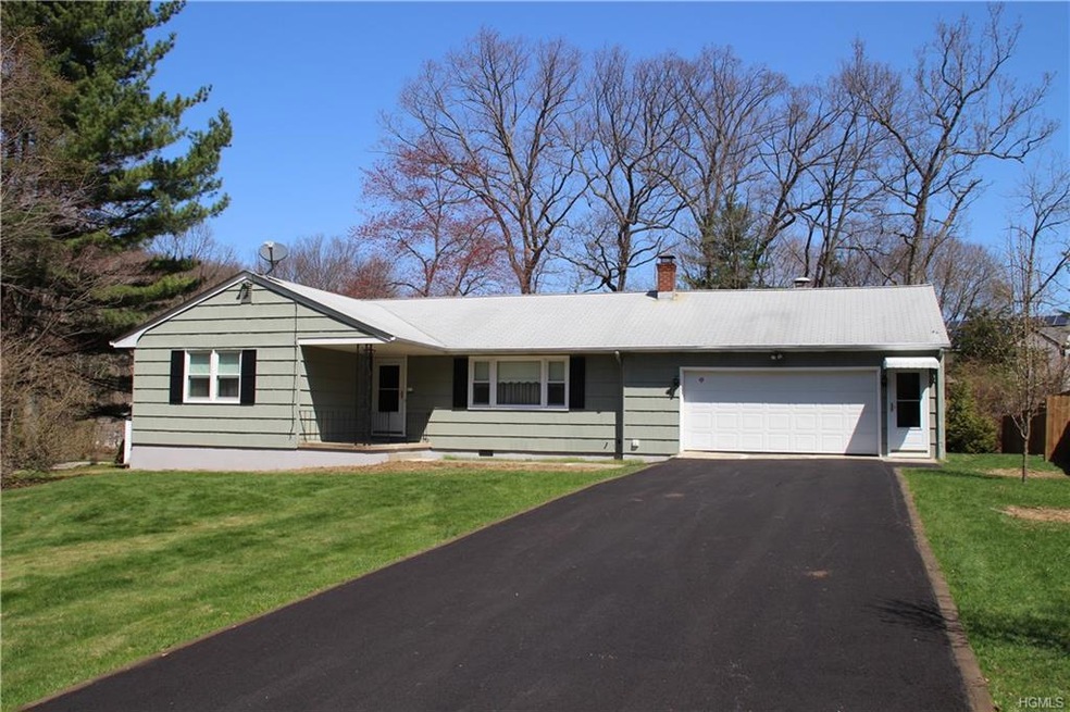 41 Mountain Rd, Tuxedo Park, NY 10987 - photo 1