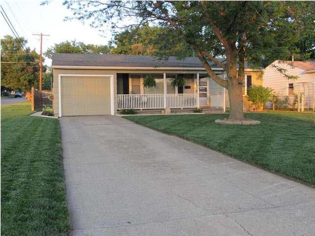 Beautiful curb appeal on a nice quite street