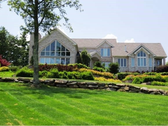 61 Barrington Dr, Bedford, NH 03110 - photo 1