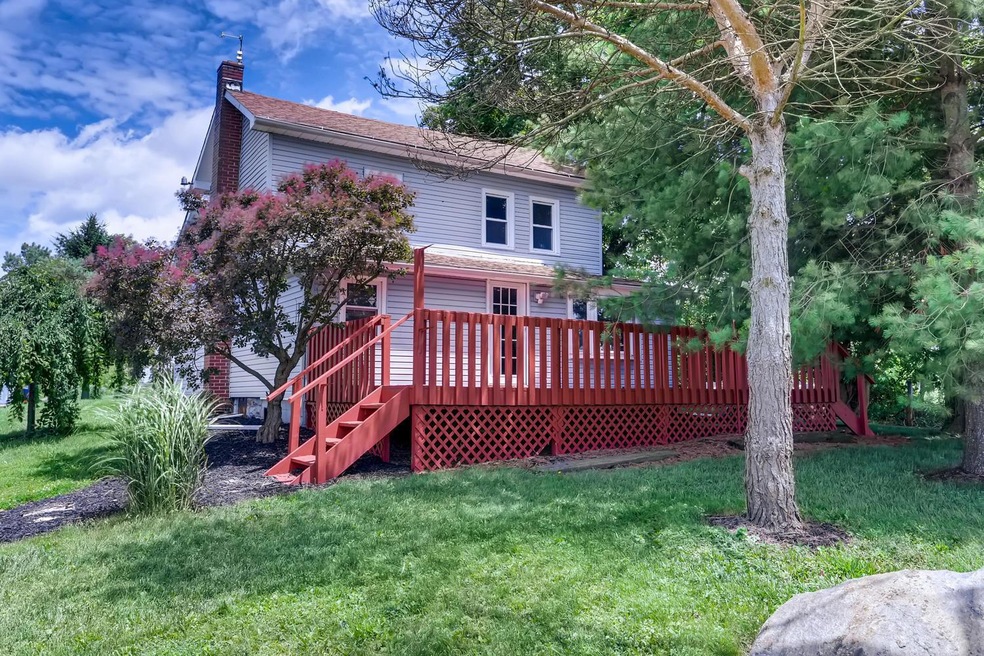 7401 Lock Rd Centerburg OH-large-001-009