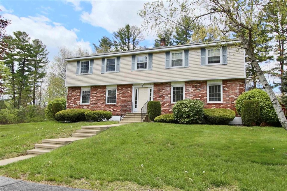 1 Colonial Rd unit 1, Windham, NH 03087 - photo 1