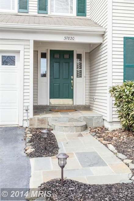 37820 Perkins Ct, Purcellville, VA 20132 - photo 1