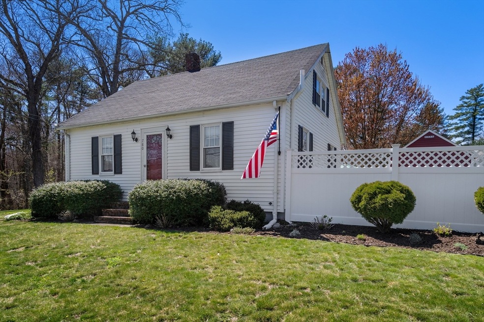 780 Whittenton St, Taunton, MA 02780 - photo 1