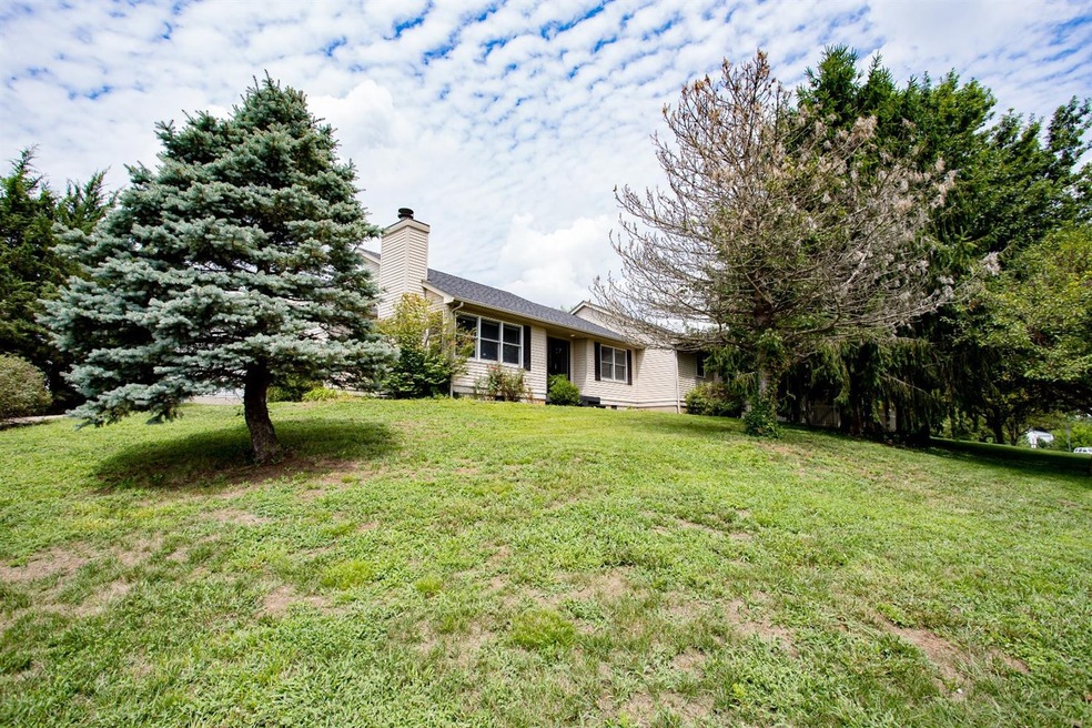 101 Murifield Ct, Frankfort, KY 40601 - photo 1