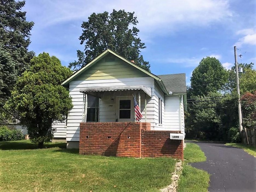 Welcome to 1090 N. Cassady Avenue!