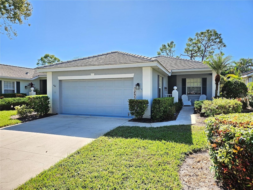835 Chalmers Dr unit 835, Venice, FL 34293 - photo 1