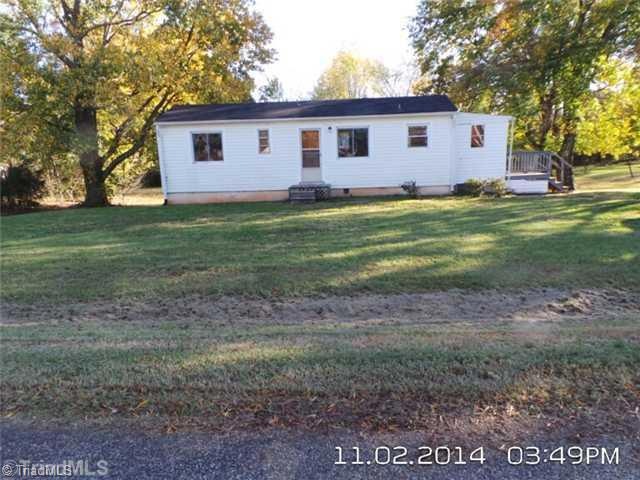 468 Nixon Rd, Statesville, NC 28625 - photo 1