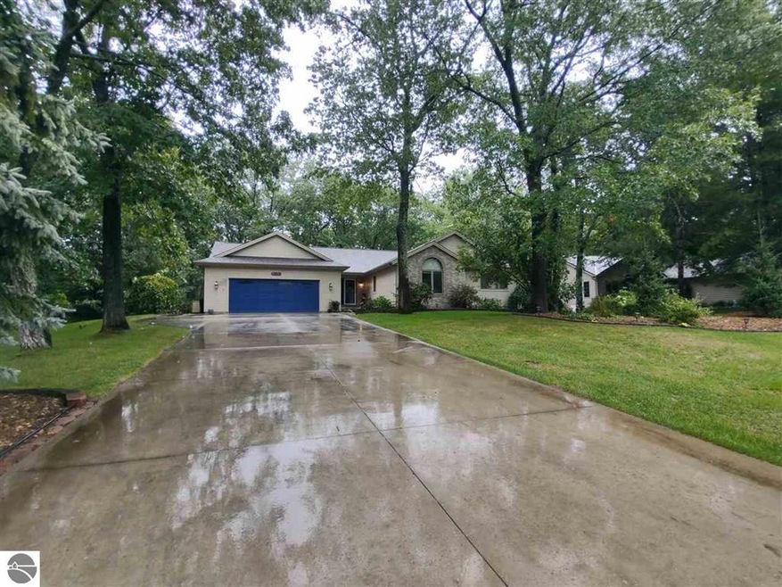 5131 E Golf View Dr, Au Gres, MI 48703 - photo 1