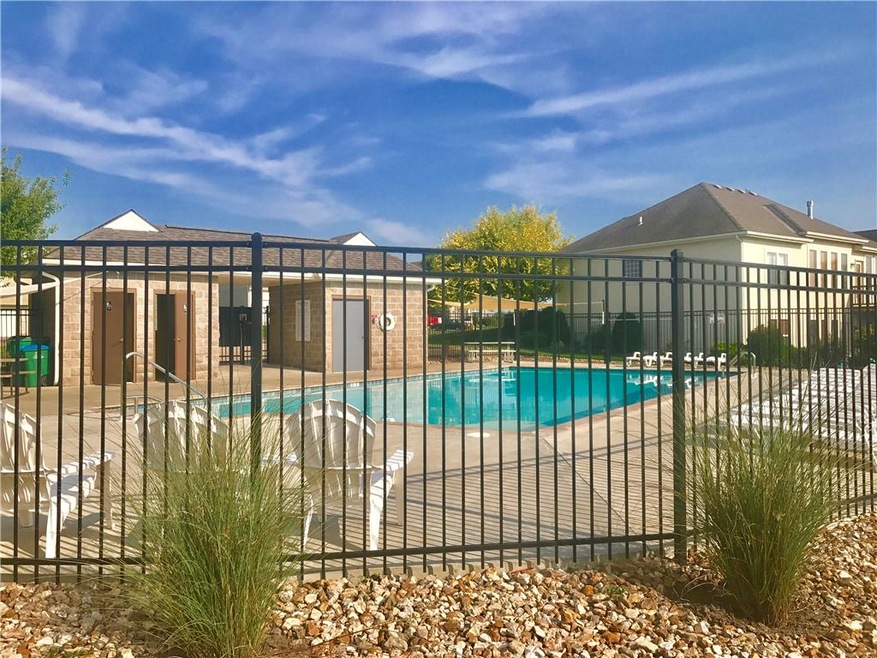 1906 Red Bud Ct, Raymore, MO 64083 - photo 1