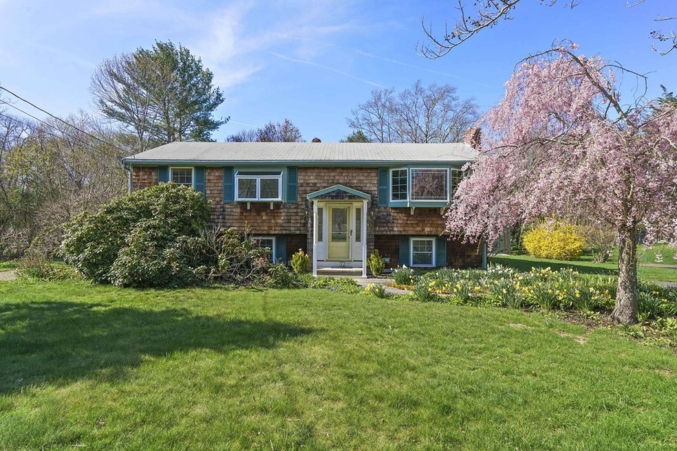 32 Summer St, Rockland, MA 02370 - photo 1