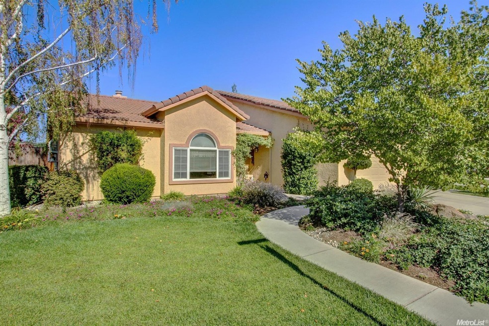 2588 Foxwood Ct, Oakdale, CA 95361 - photo 1