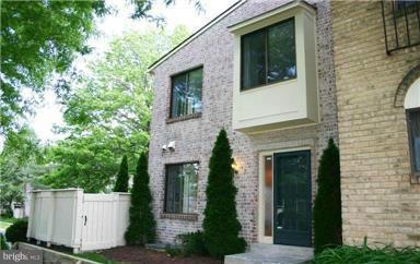 9323 Sparrow Valley Dr, Montgomery Village, MD 20886 - photo 1