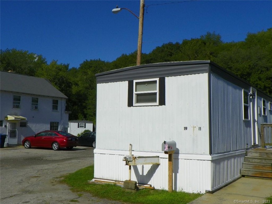 19 Terrace Dr, Waterford, CT 06385 - photo 1