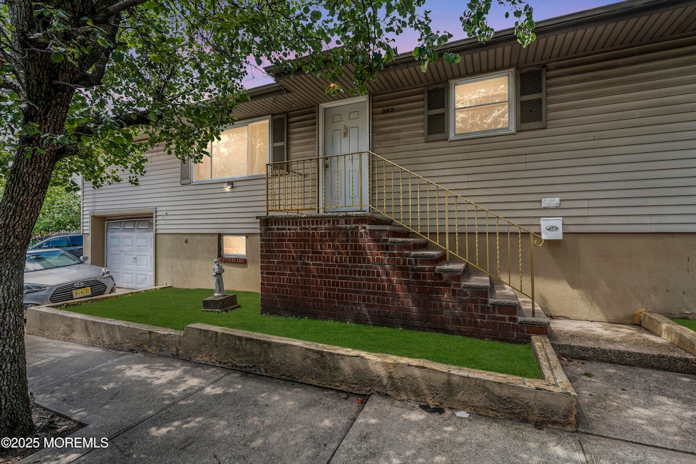 Pending $600,000 • Co-Listing Agent