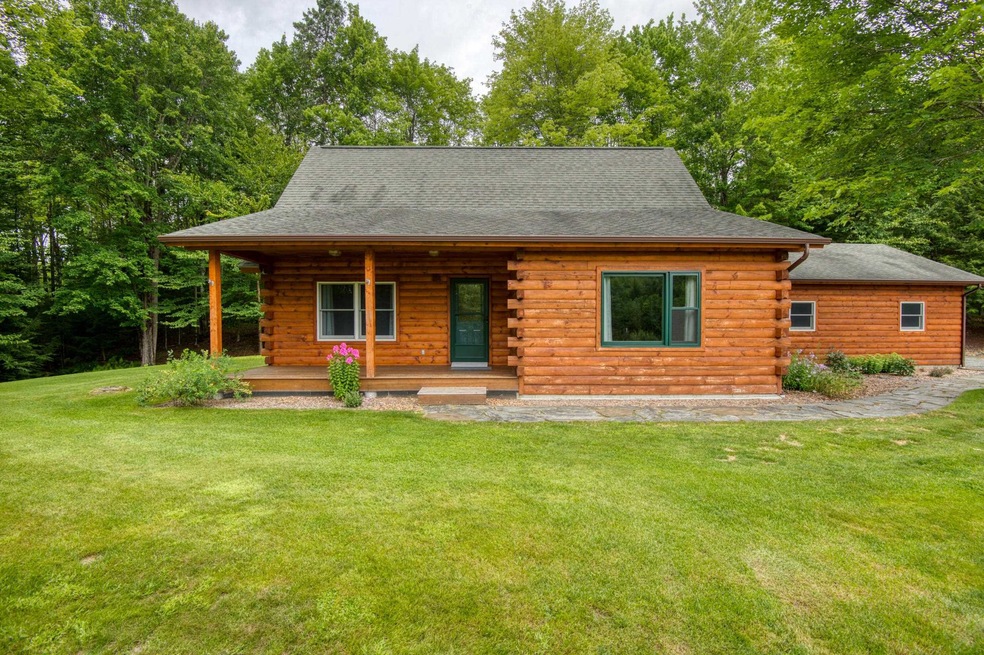 153 Cindys Dr, Littleton, NH 03561 - photo 1