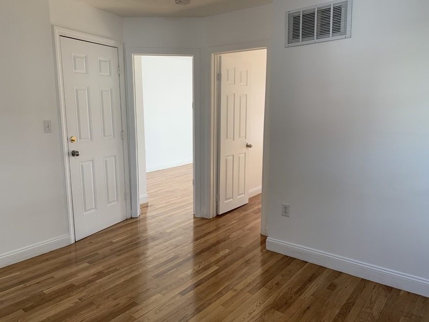 178 Ferry St unit 2, Everett, MA 02149 - photo 1