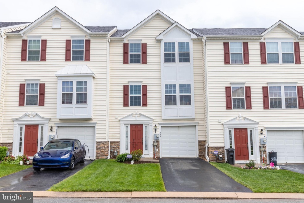 344 Larose Dr unit 344, Coatesville, PA 19320 - photo 1
