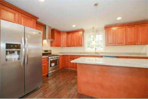 84 West St unit 8, Quincy, MA 02169 - photo 1