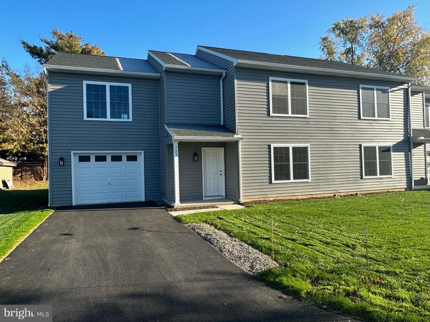 721 Pink Aly, Mount Joy, PA 17552 - photo 1