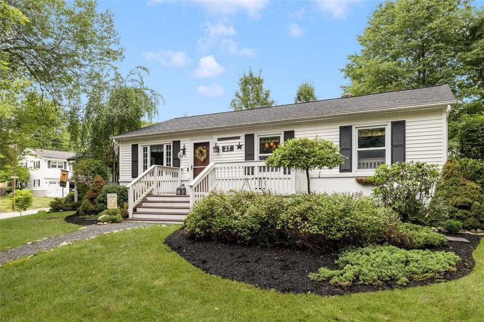 27 Nixon St, Cumberland, RI 02864 - photo 1