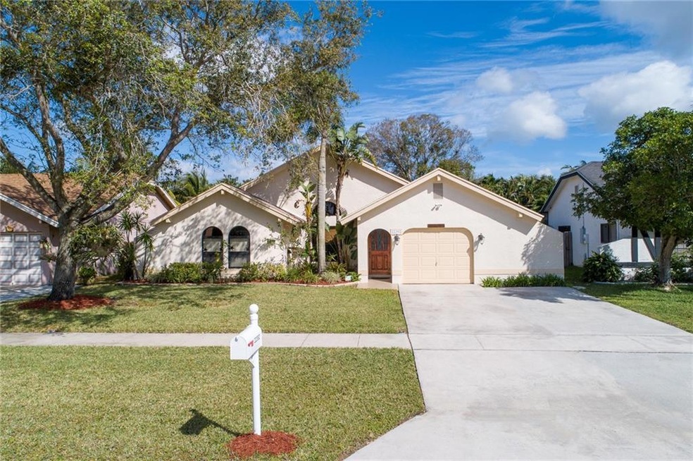 22392 Swordfish Dr, Boca Raton, FL 33428 - photo 1