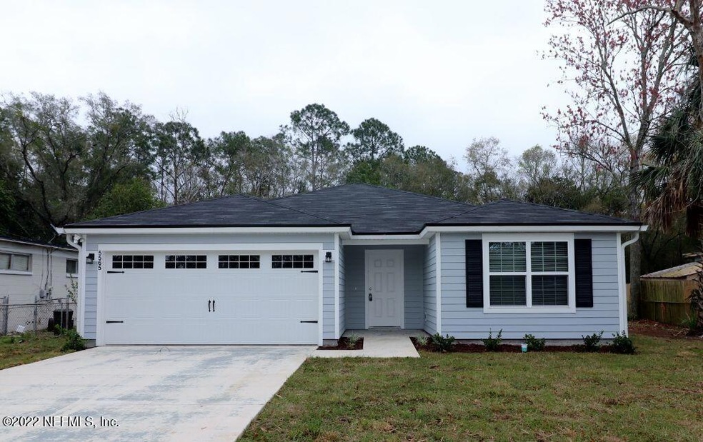 5565 Moret Dr E, Jacksonville, FL 32244 - photo 1