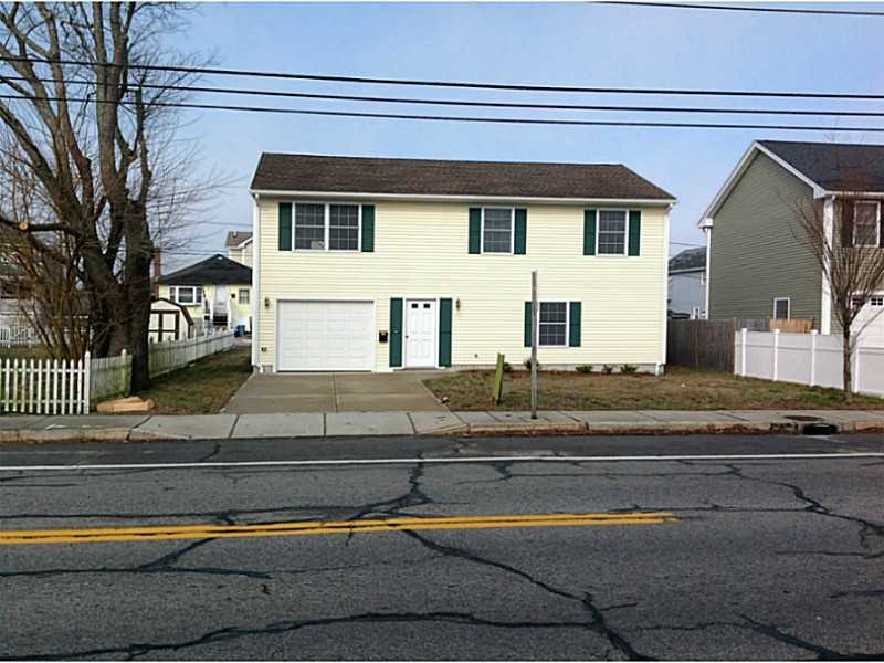 605 Bullocks Point Ave, Riverside, RI 02915 - photo 1