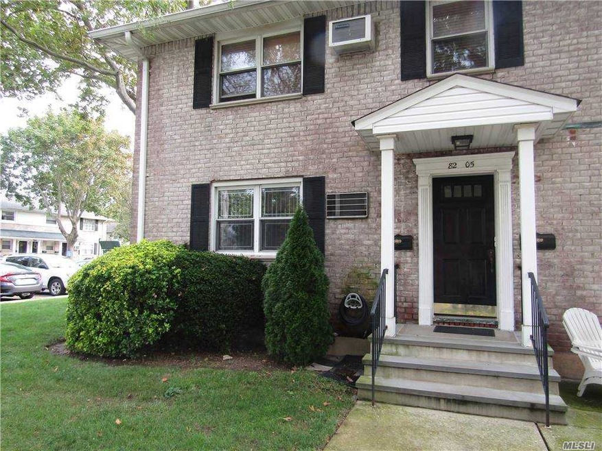 82-5 268th St unit 1st fl, New Hyde Park, NY 11040 - photo 1