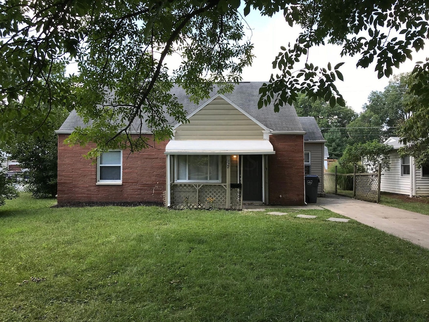 897 Exeter Rd, Columbus, OH 43213 - photo 1