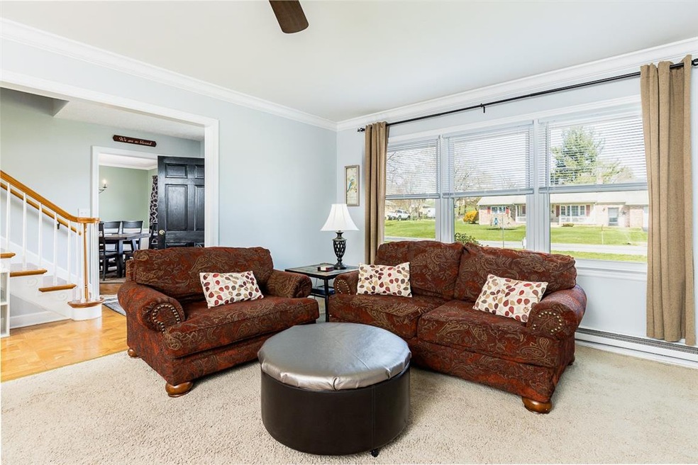 65 Wayne Ave, Stuarts Draft, VA 24477 - photo 1