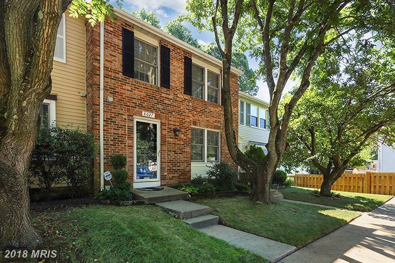 8027 Steeple Chase Ct, Springfield, VA 22153 - photo 1