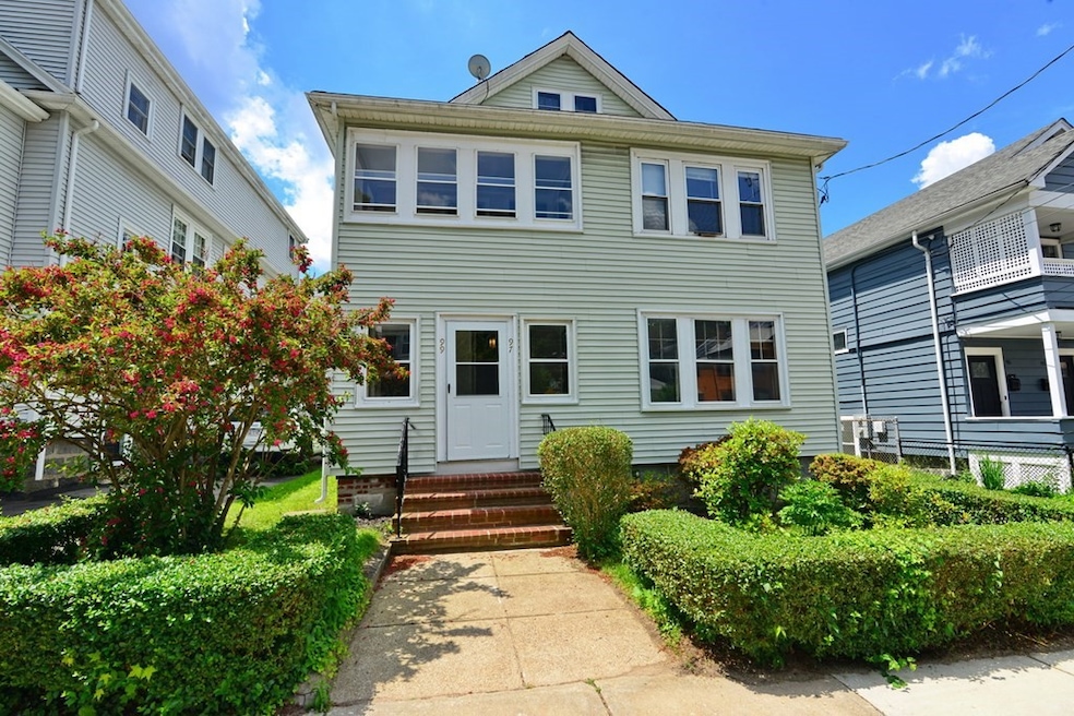 97 Wellsmere Rd unit 2, Roslindale, MA 02131 - photo 1