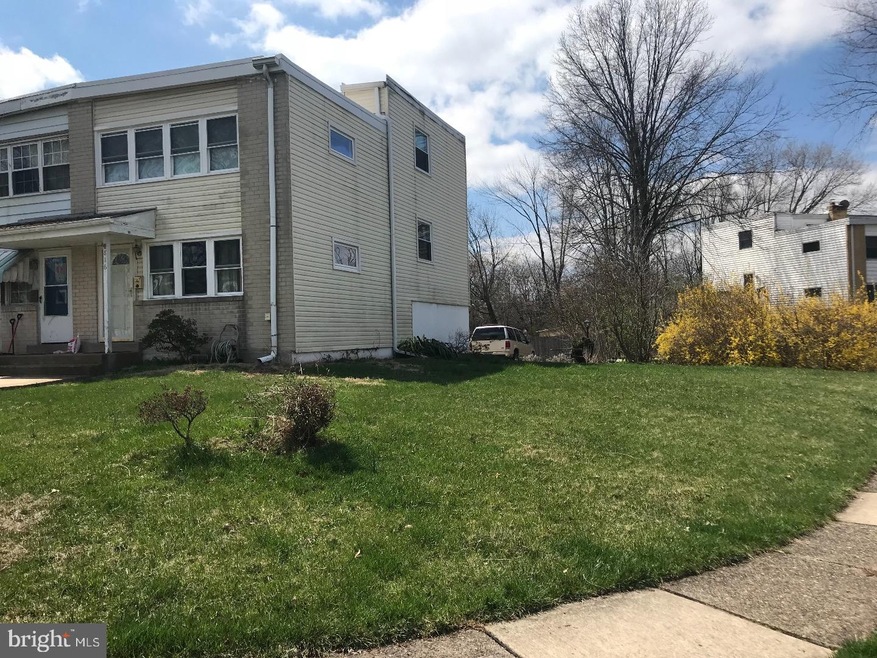 816 Wedgewood Dr, Lansdale, PA 19446 - photo 1