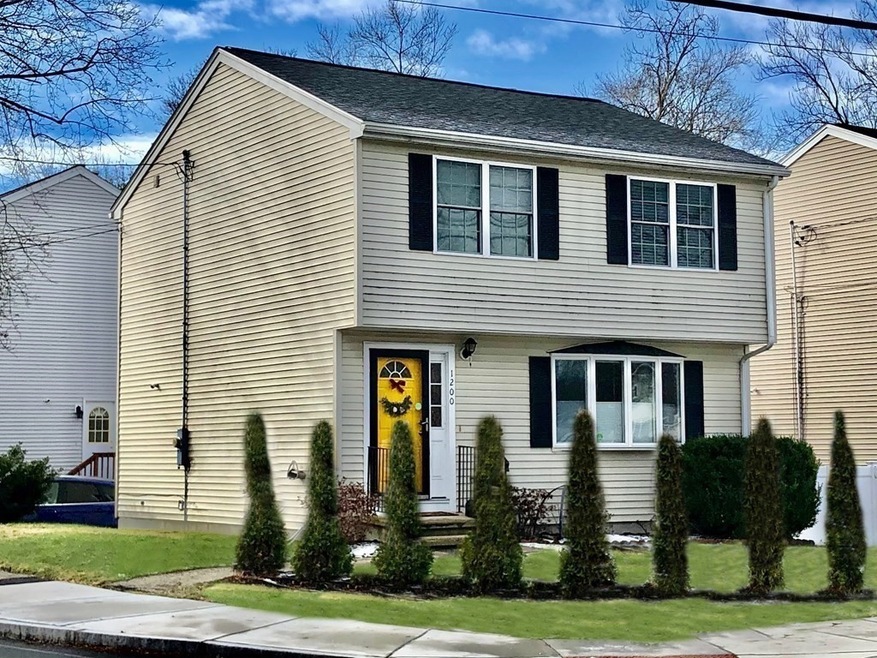 1200 Trapelo Rd, Waltham, MA 02451 - photo 1