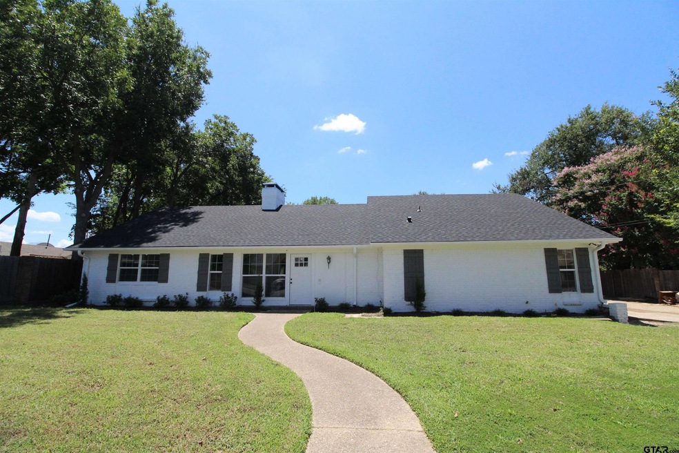 408 Holiday Ln, Tyler, TX 75703 - photo 1