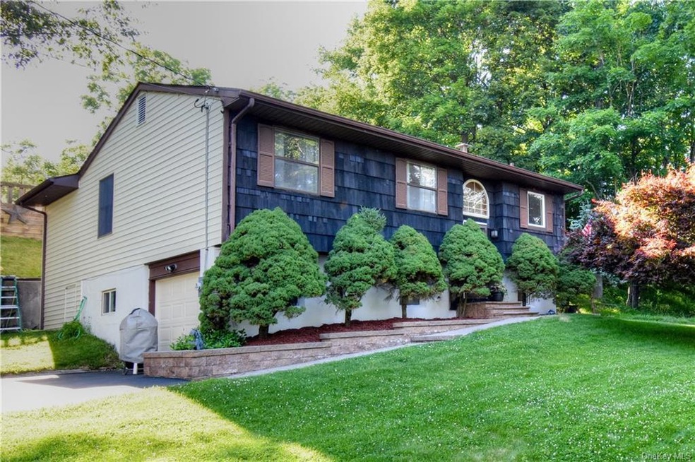 105 Lake Ave, Monroe, NY 10950 - photo 1